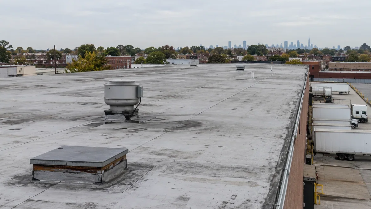 Logistics 3pl in Queens, NY | Commercial Roofing Contractors of Queens